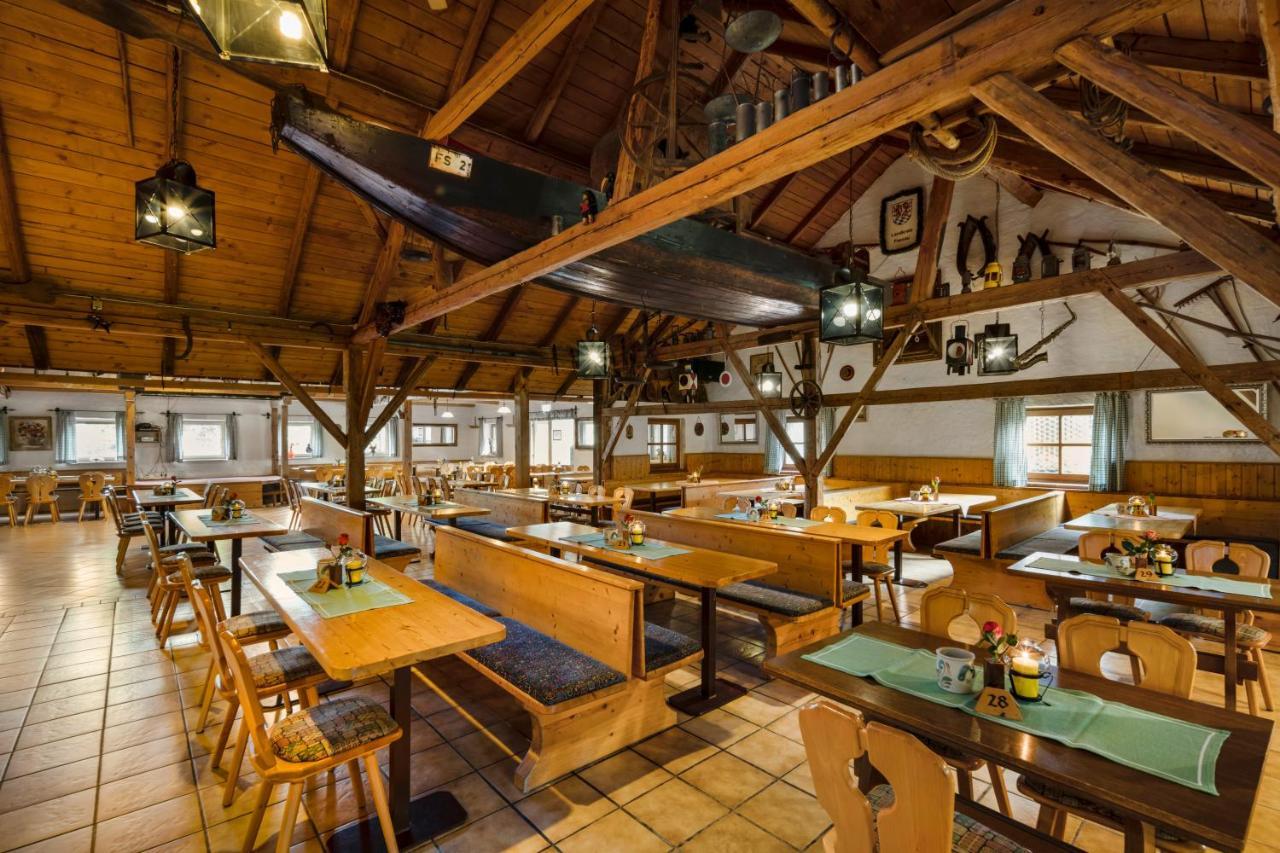 Hotel Preishof Kirchham Εξωτερικό φωτογραφία