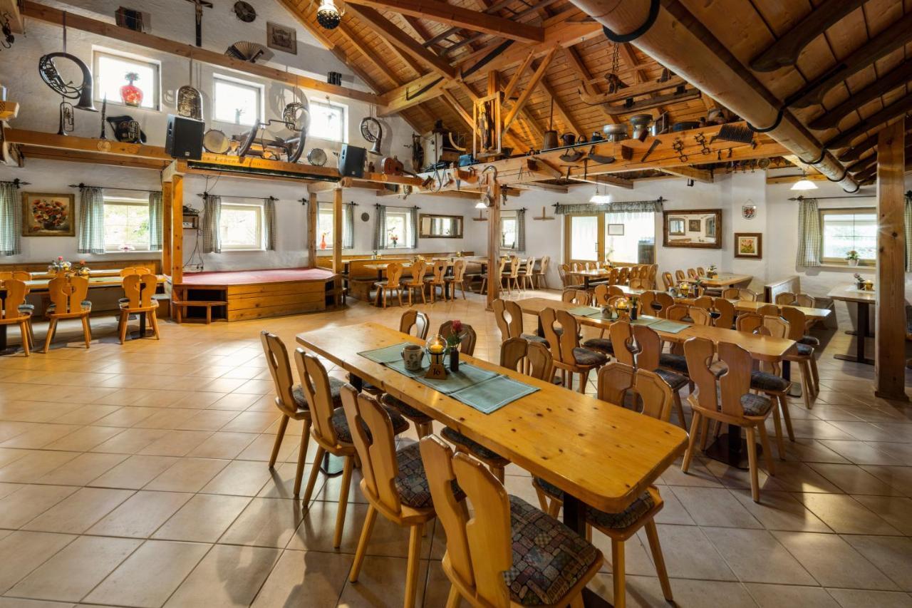 Hotel Preishof Kirchham Εξωτερικό φωτογραφία
