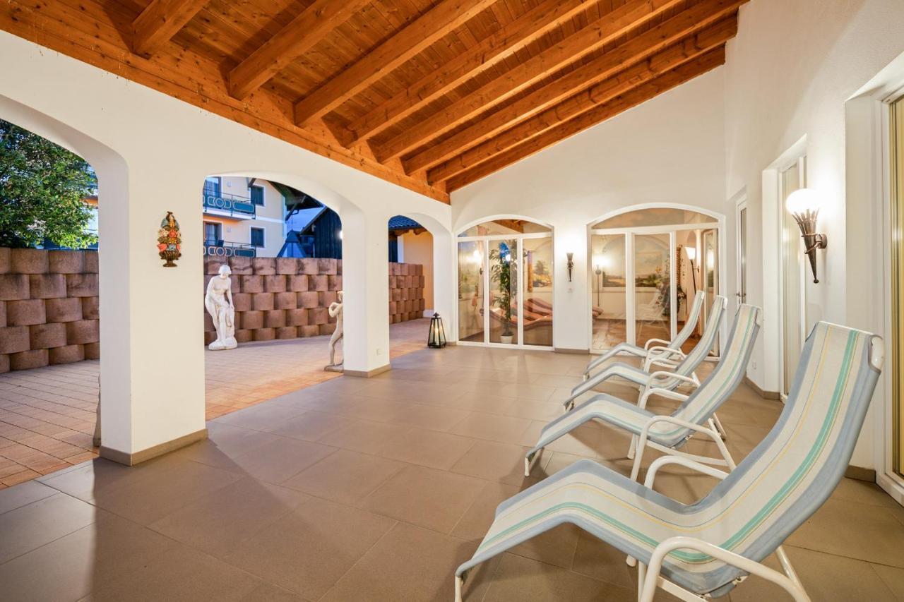 Hotel Preishof Kirchham Εξωτερικό φωτογραφία
