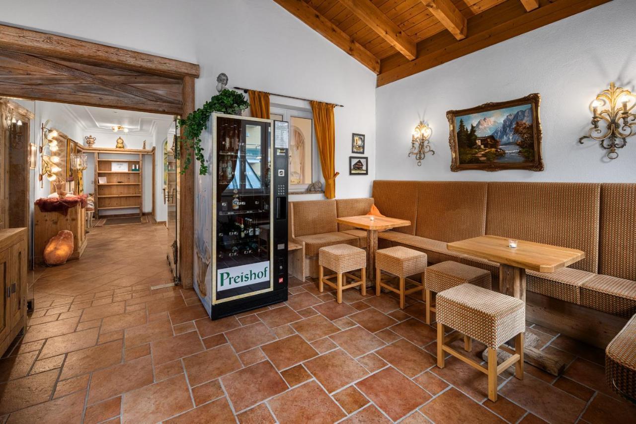 Hotel Preishof Kirchham Εξωτερικό φωτογραφία